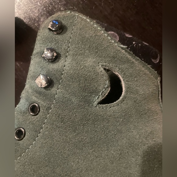 Emerald Moonlights - Picture 6 of 6